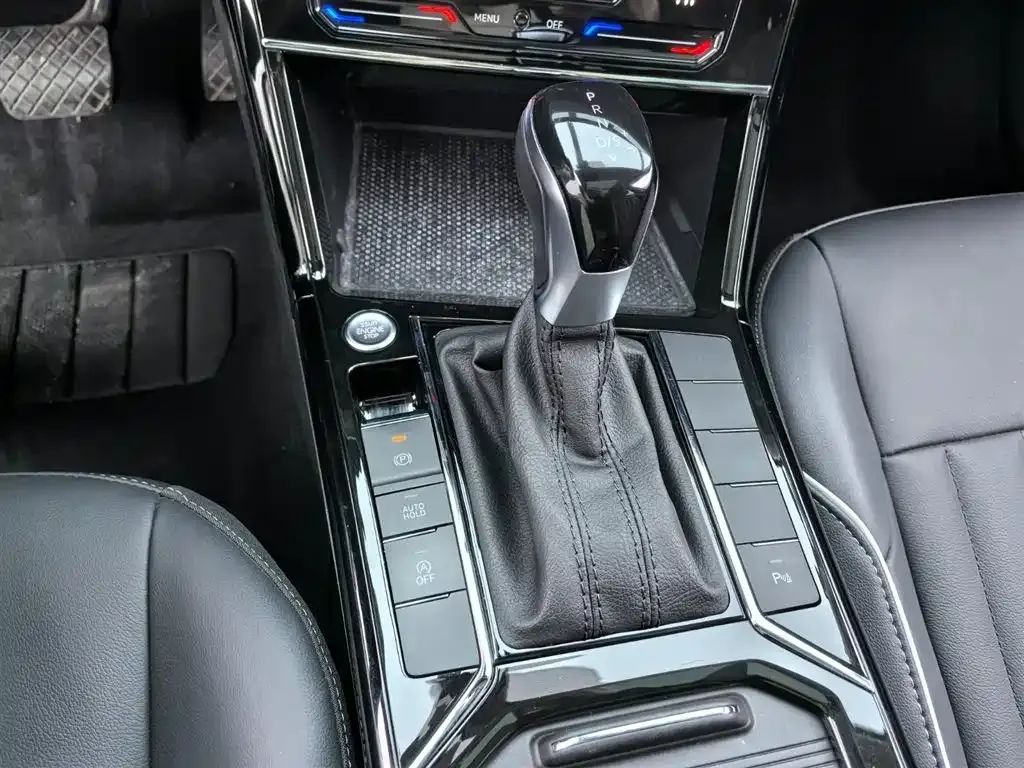 Volkswagen Passat — фото 9