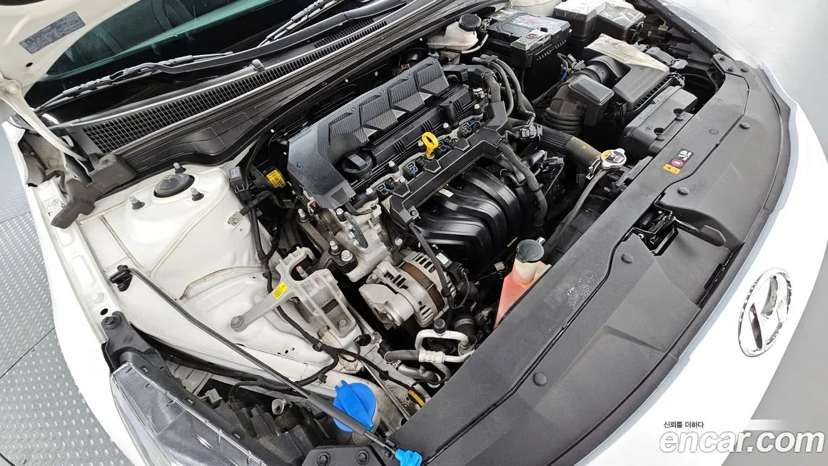 Hyundai AVANTE 2021 из KR, фото 6