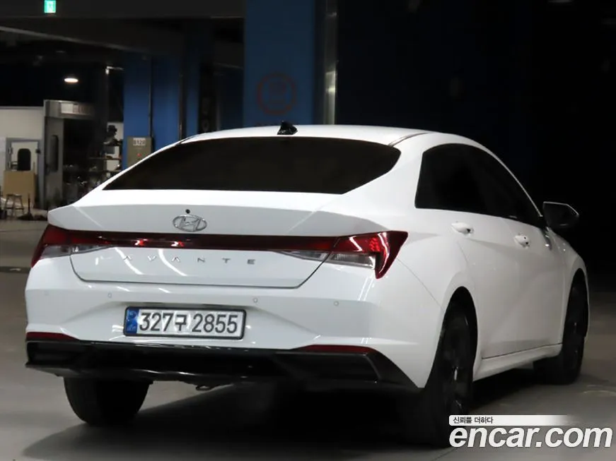 Hyundai AVANTE — фото 2