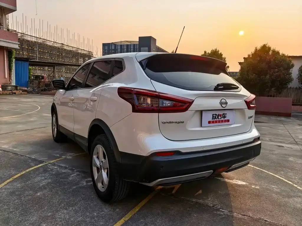 Nissan Qashqai — фото 6