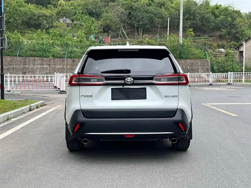 Toyota Wildlander — фото 3