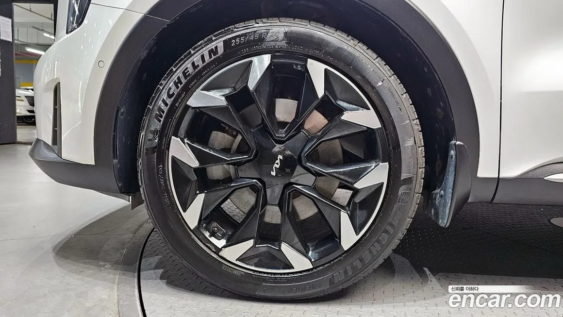 Kia Sorento — фото 5
