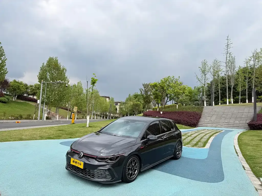 Volkswagen Golf GTI — фото 2