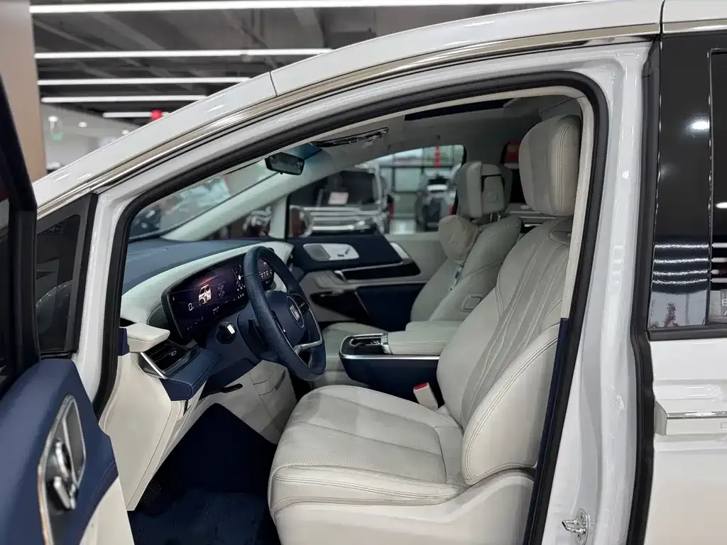 Buick Century 2024 из CN, фото 8
