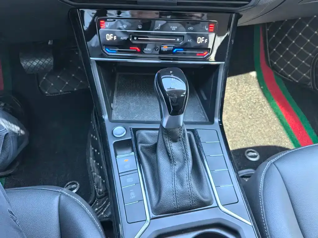 Volkswagen Passat — фото 4