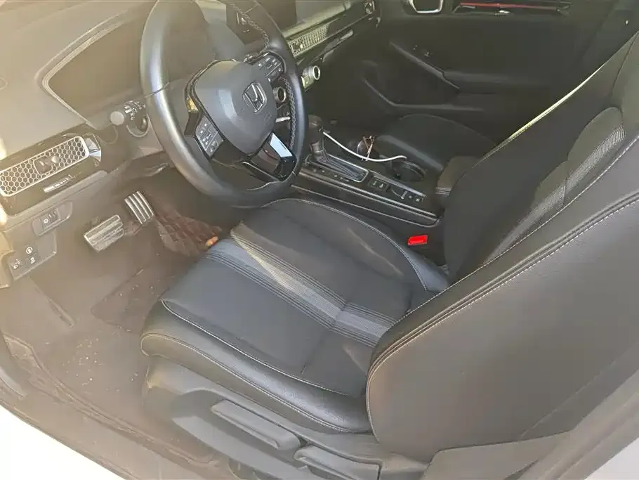 Honda Civic — фото 10