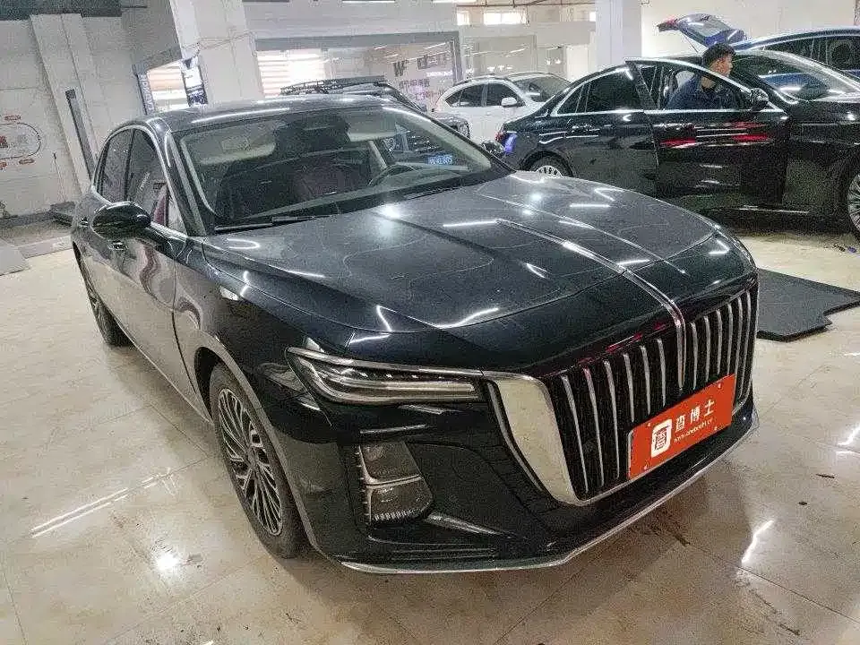 Hongqi H5 — фото 4