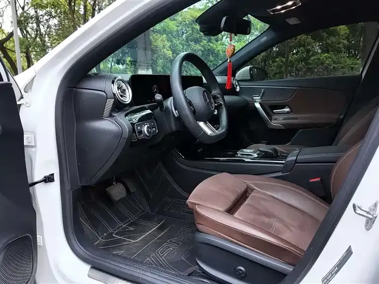 Mercedes-Benz A-Class 2023 из CN, фото 9
