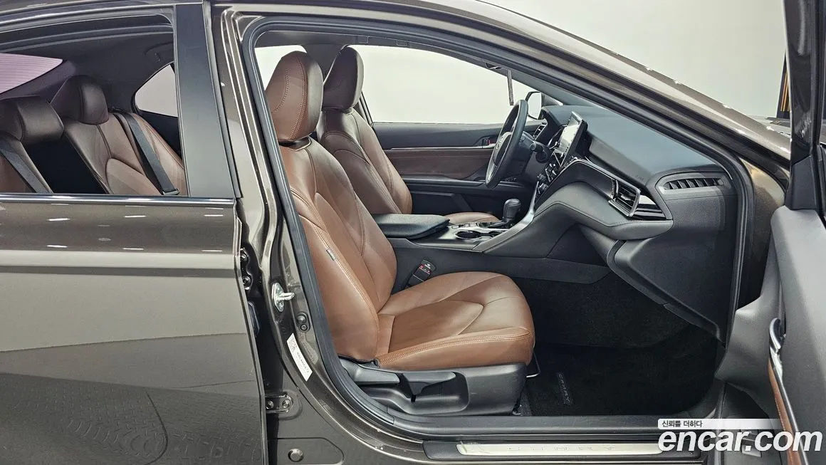 Toyota Camry 2022 из KR, фото 10