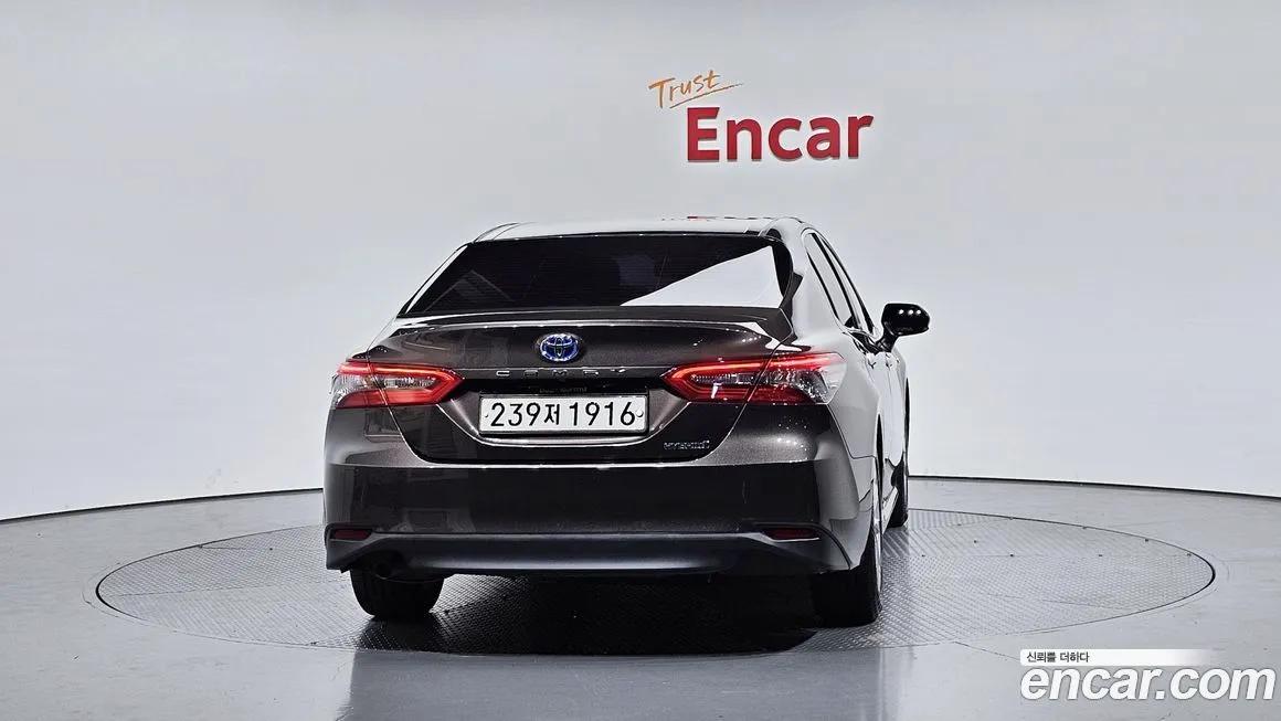 Toyota Camry 2022 из KR, фото 2