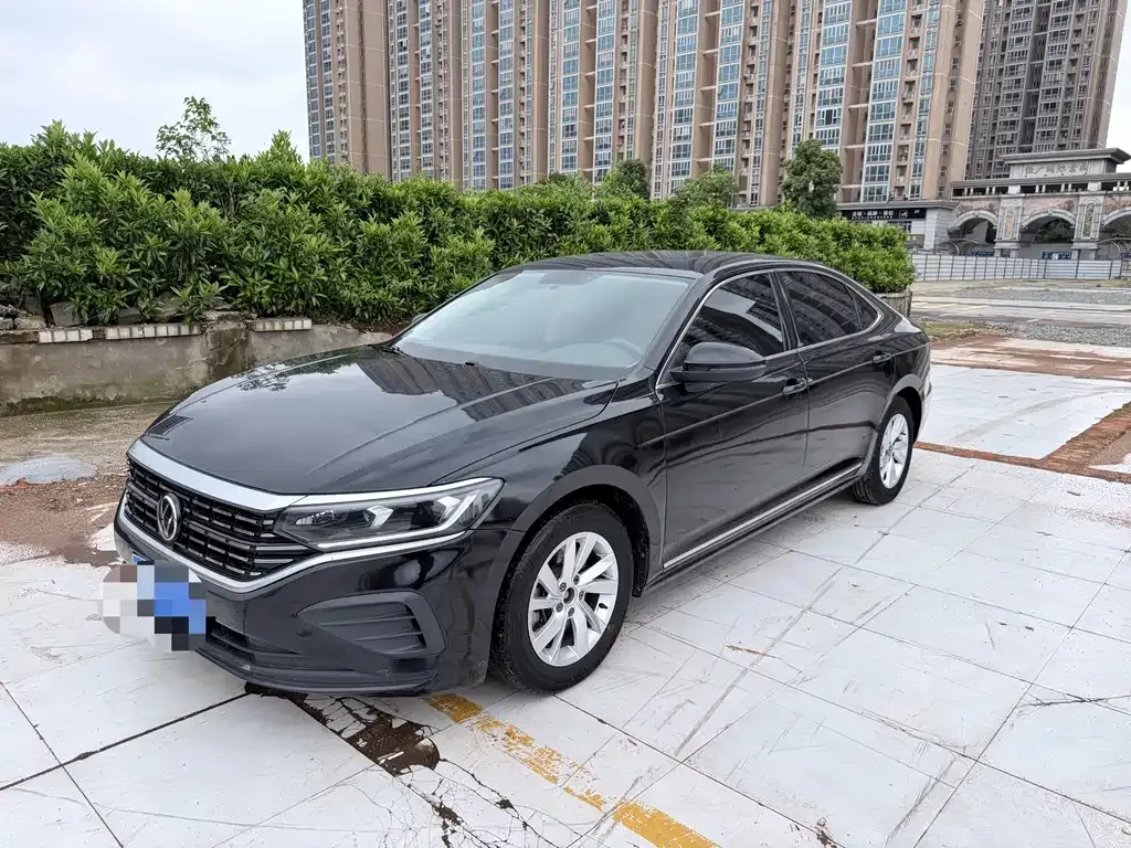 Volkswagen Passat — фото 1