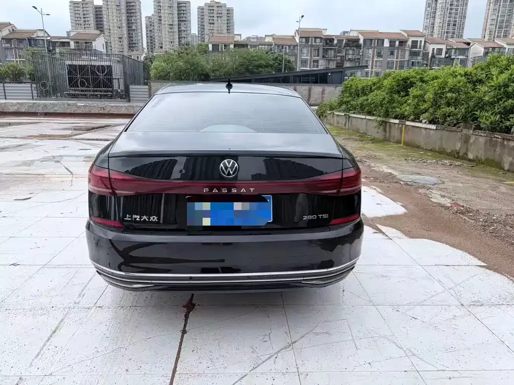 Volkswagen Passat — фото 7
