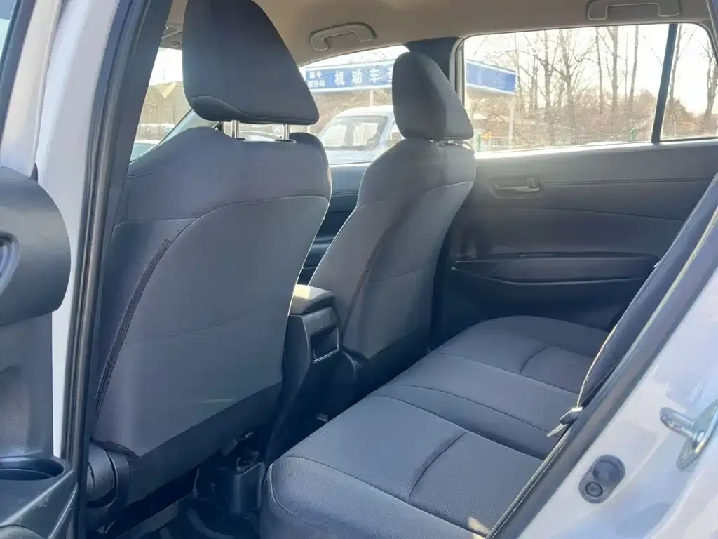 Toyota Corolla Cross 2024 из CN, фото 2