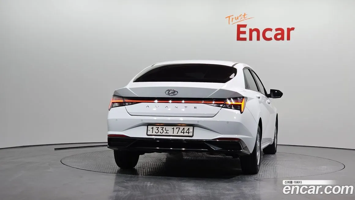 Hyundai AVANTE 2022 из KR, фото 2