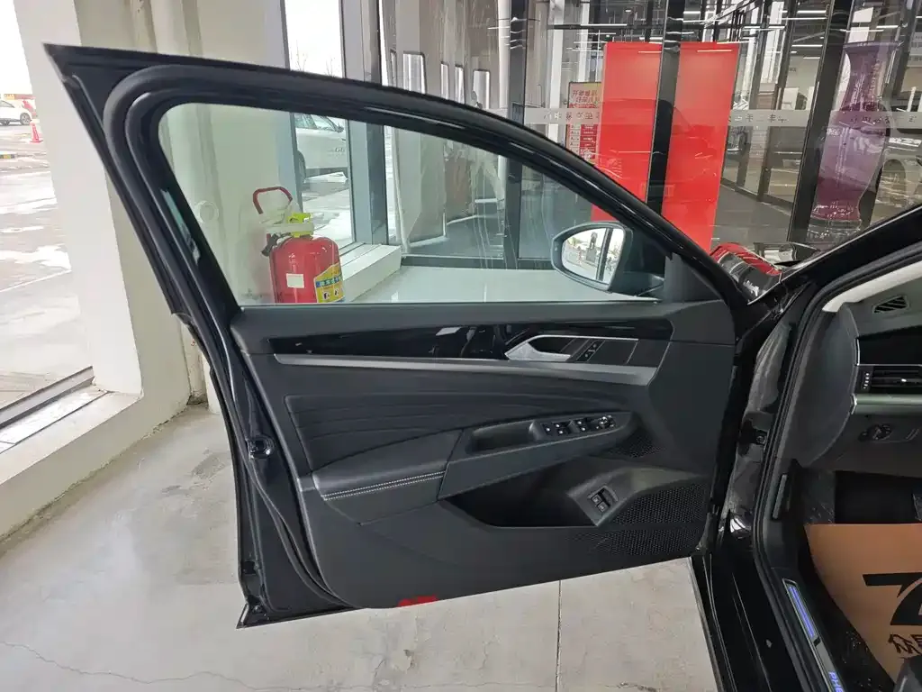 Volkswagen Passat New Energy 2025 из CN, фото 3