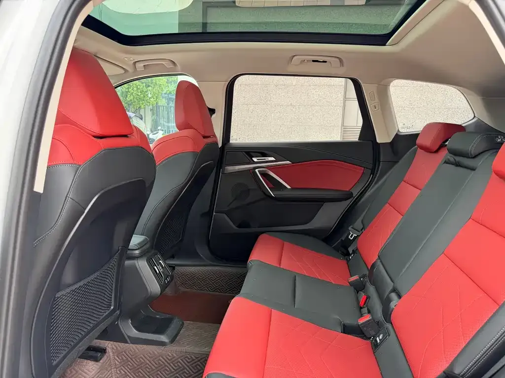 BMW X1 2024 из CN, фото 3