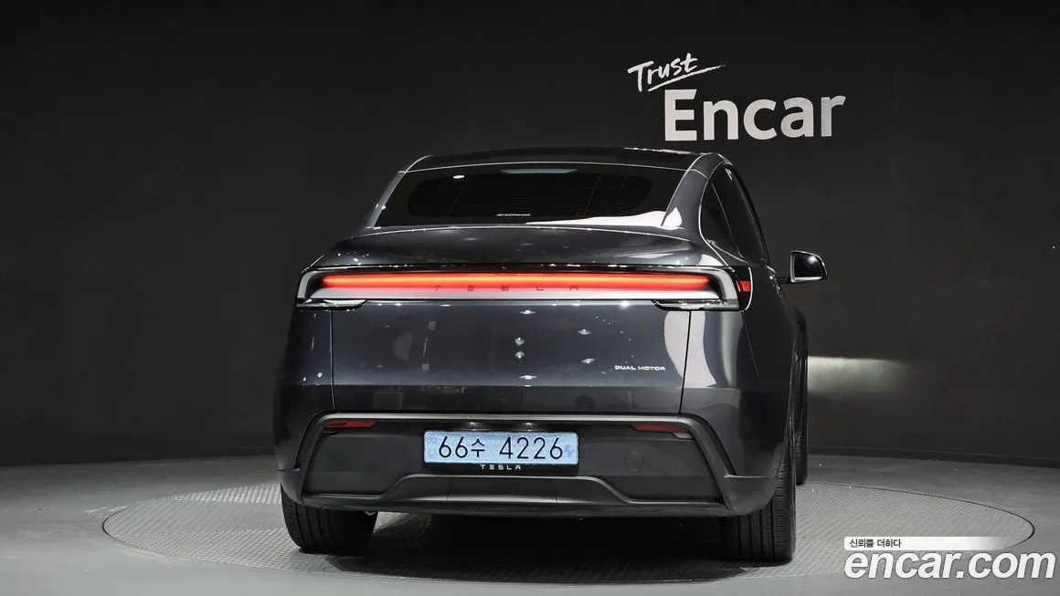 Tesla Model Y — фото 2