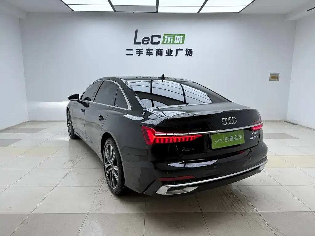 Audi A6L — фото 4