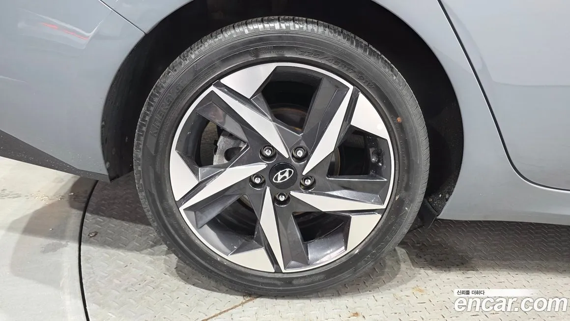 Hyundai AVANTE — фото 7
