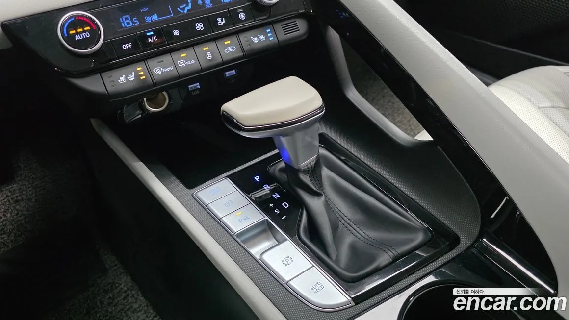 Hyundai AVANTE — фото 3