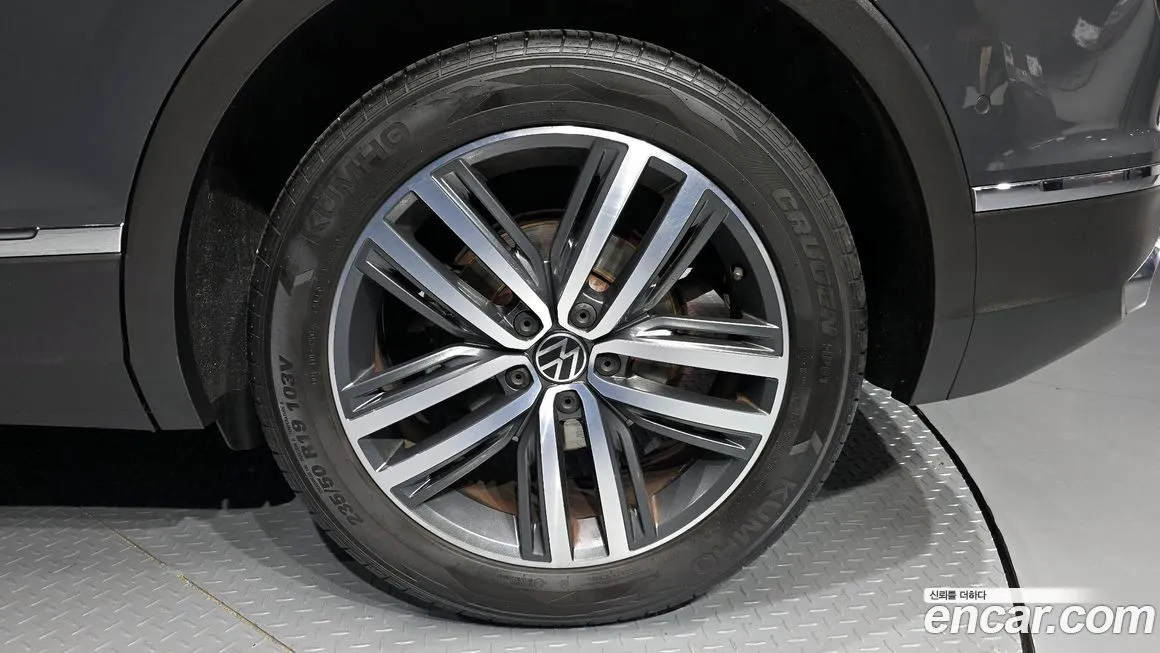 Volkswagen Tiguan 2022 из KR, фото 7
