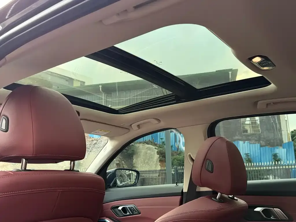 BMW 3 Series 2025 из CN, фото 8