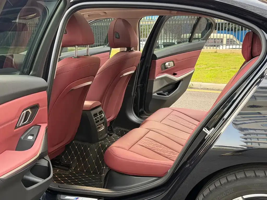 BMW 3 Series 2025 из CN, фото 4