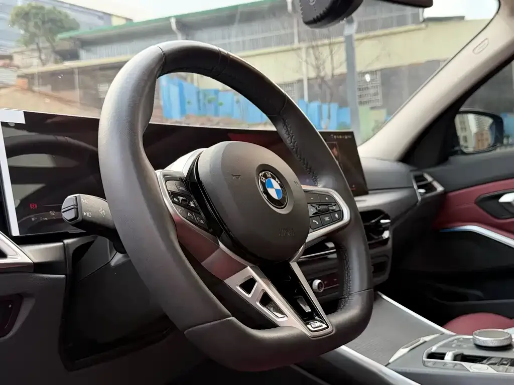 BMW 3 Series 2025 из CN, фото 3