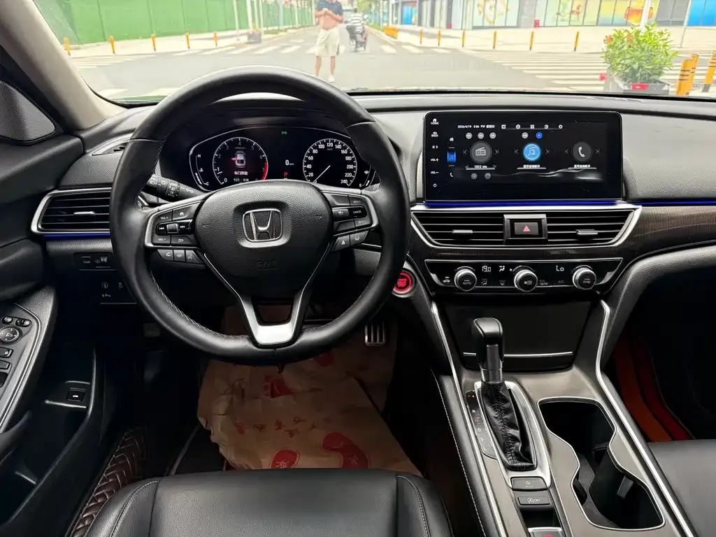 Honda Accord — фото 5