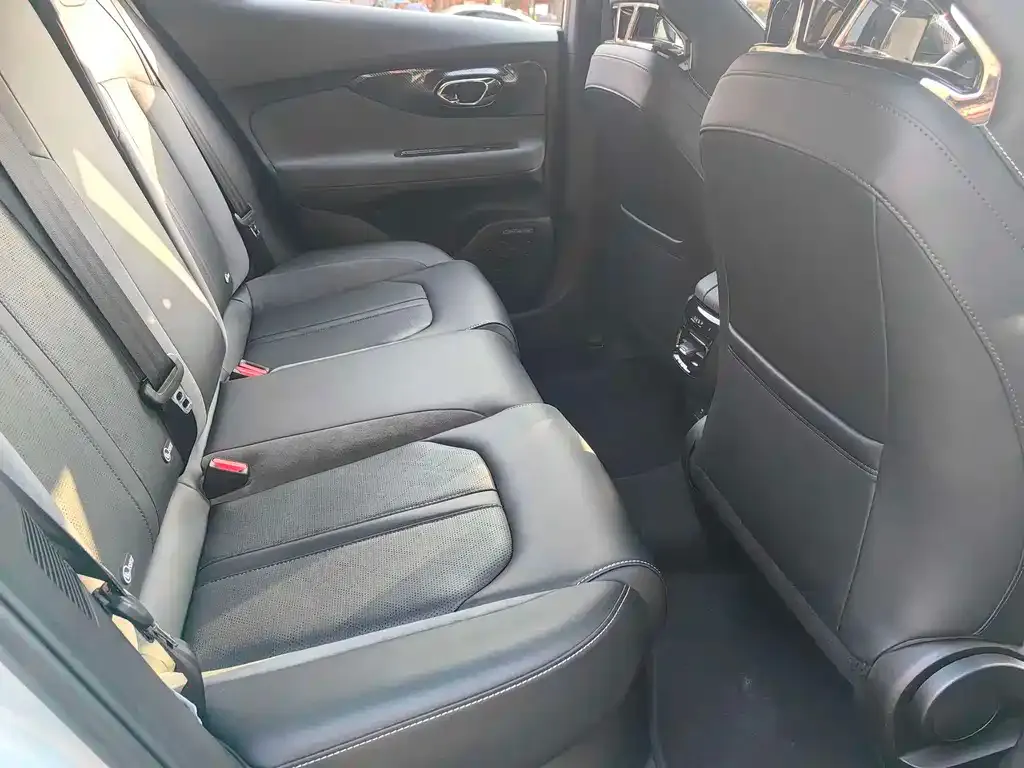 GAC Motor Shadow Leopard — фото 4