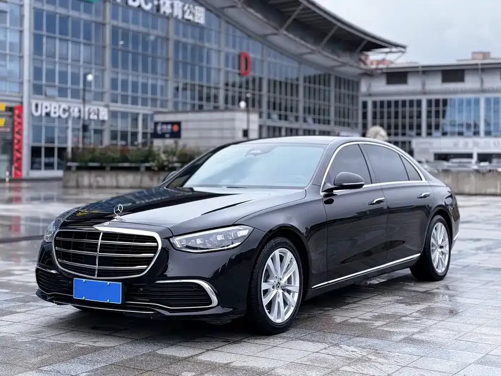 Mercedes-Benz S-Class — фото 1
