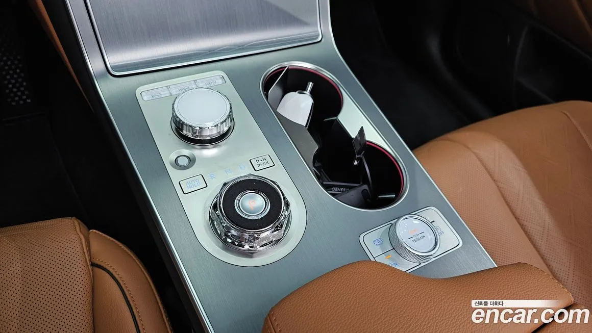 Genesis GV80 — фото 10