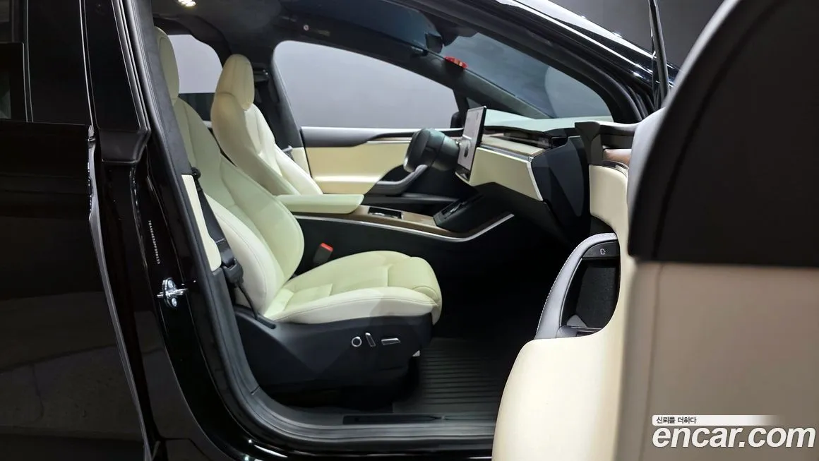 Tesla Model X 2023 из KR, фото 5