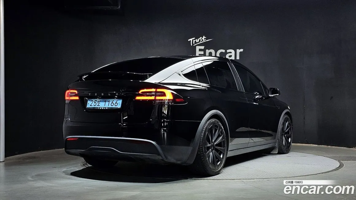 Tesla Model X 2023 из KR, фото 9