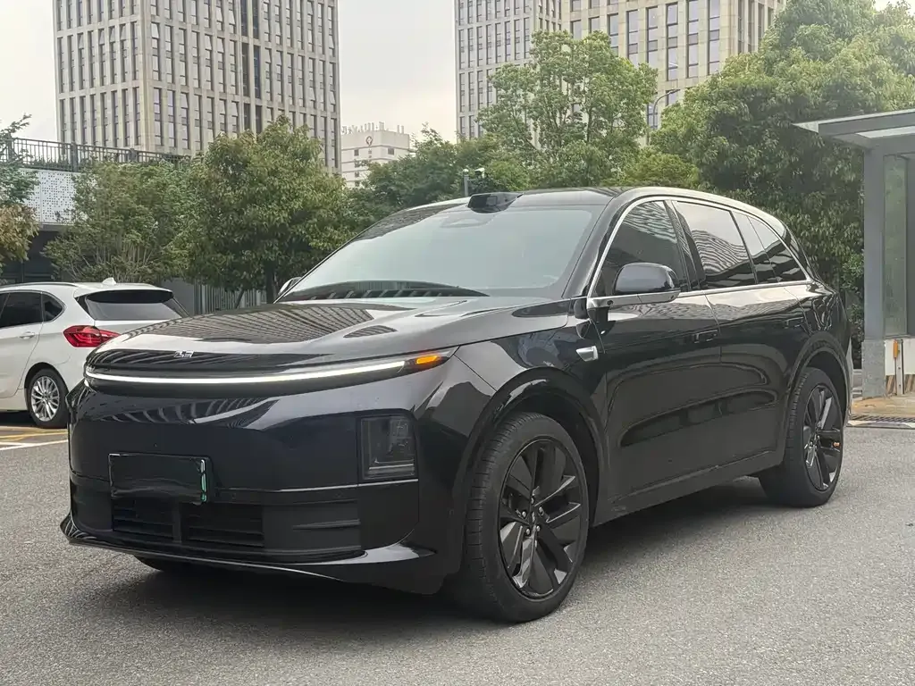 Li Auto L6
