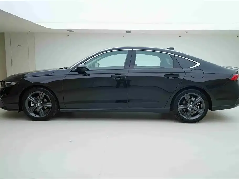 Honda Inspire 2024 из CN, фото 4