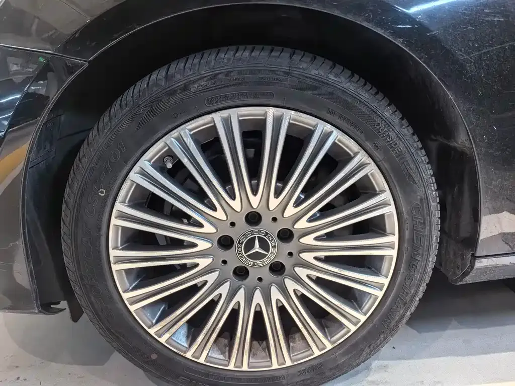 Mercedes-Benz E-Class 2023 из CN, фото 4