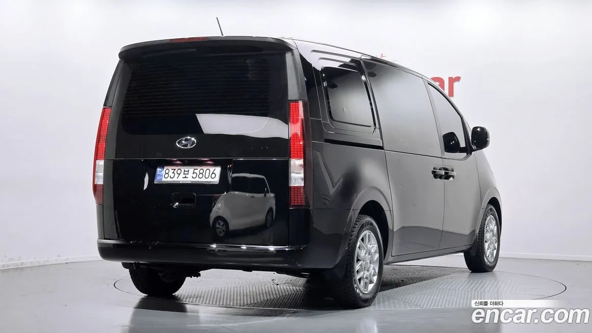 Hyundai Staria 2023 из KR, фото 6
