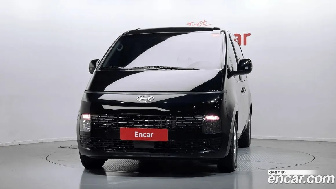 Hyundai Staria 2023 из KR, фото 2