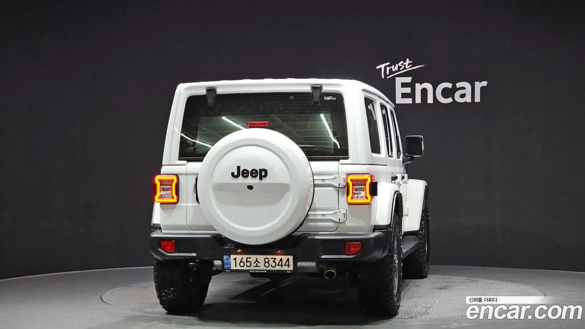 Jeep Wrangler 2021 из KR, фото 8