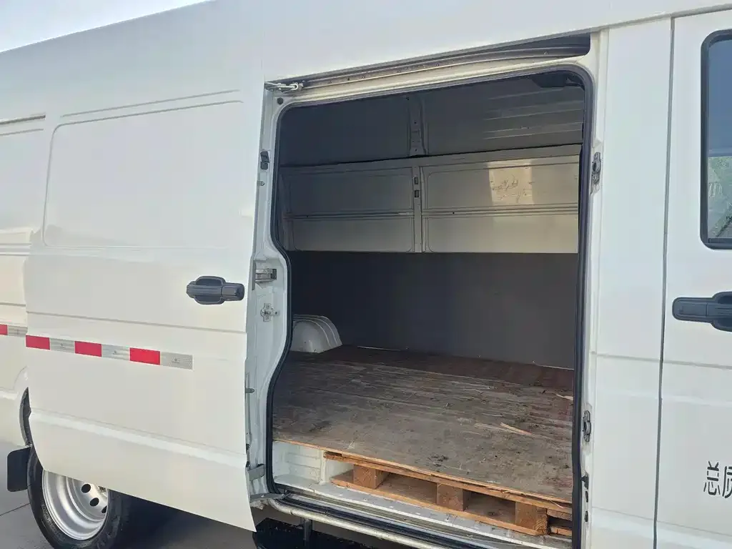 IVECO Daily 2024 из CN, фото 4