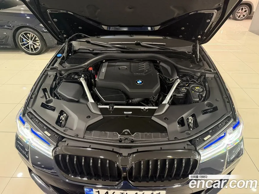 BMW 5-Series — фото 9