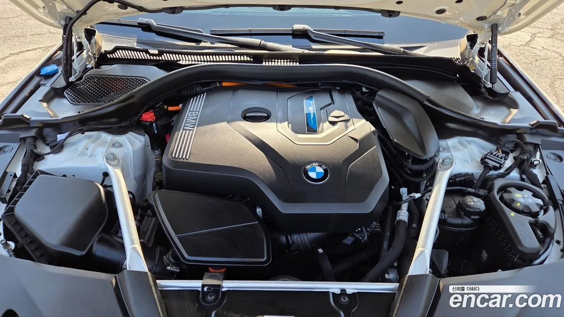 BMW 5-Series 2023 из KR, фото 6