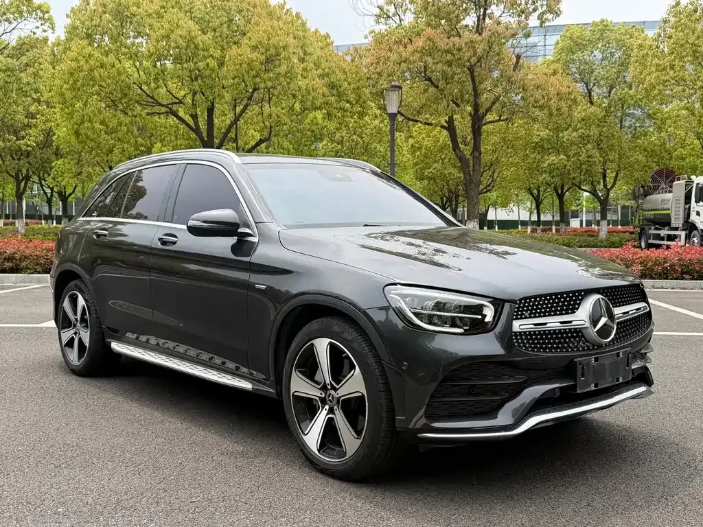 Mercedes-Benz GLC — фото 10