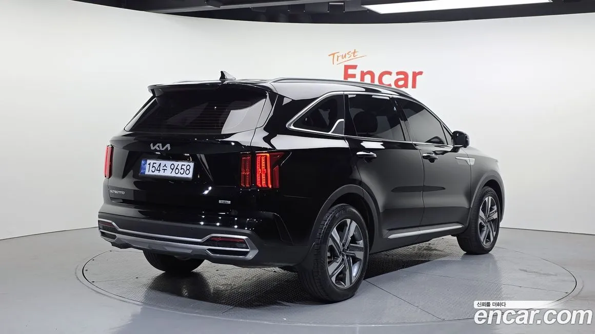 Kia Sorento — фото 10