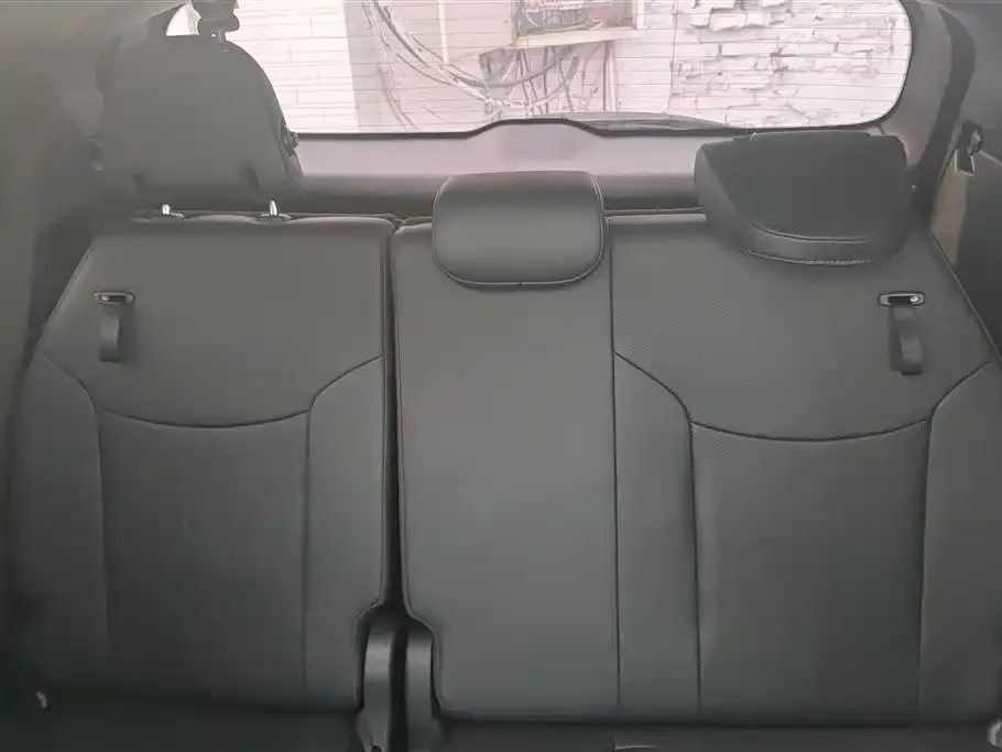 Toyota Sienna — фото 2