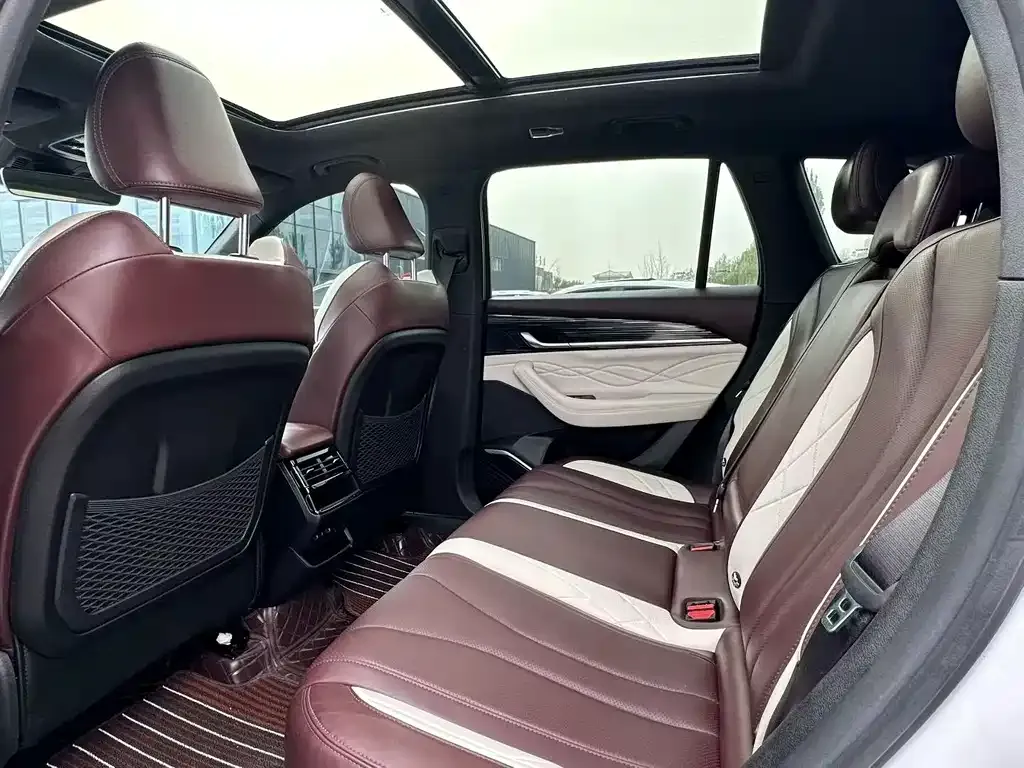 Geely Xingyue L — фото 3
