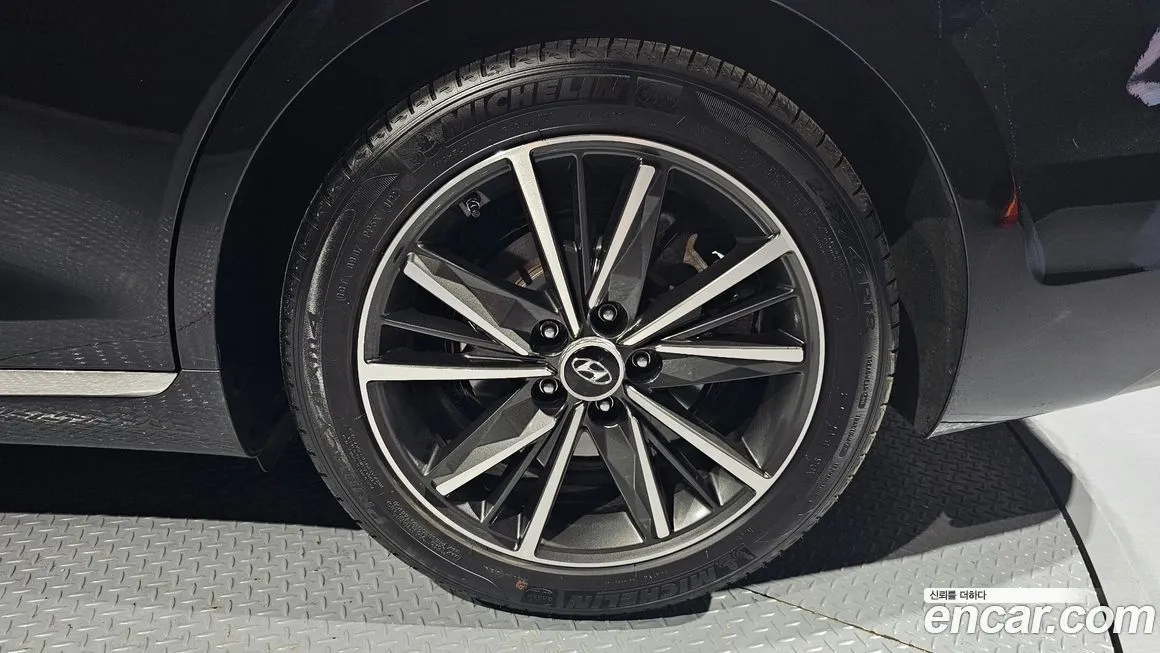 Hyundai Grandeur 2023 из KR, фото 5