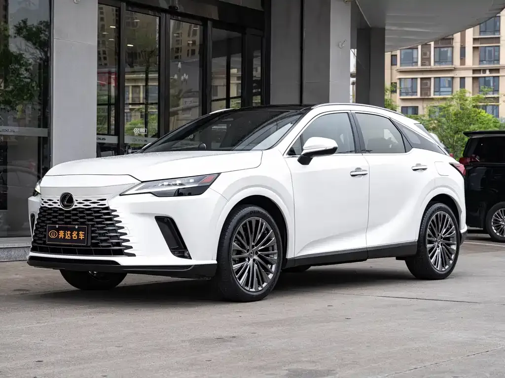 Lexus RX — фото 1