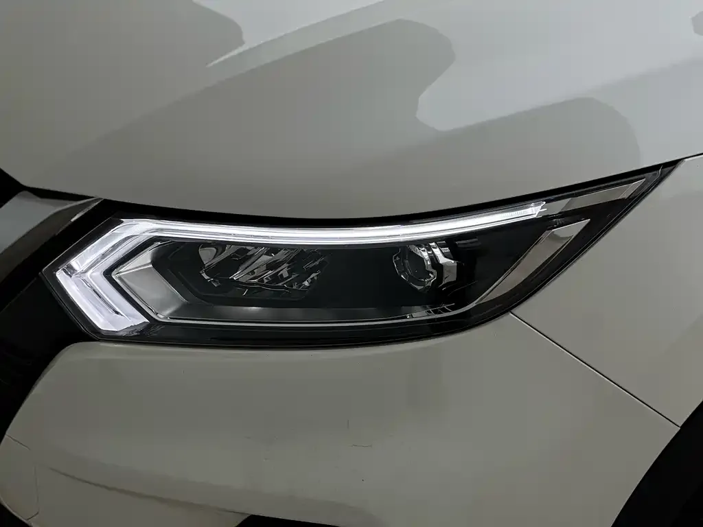Nissan Qashqai — фото 2
